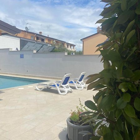 Villa Silver Novigrad With Private Pool エクステリア 写真