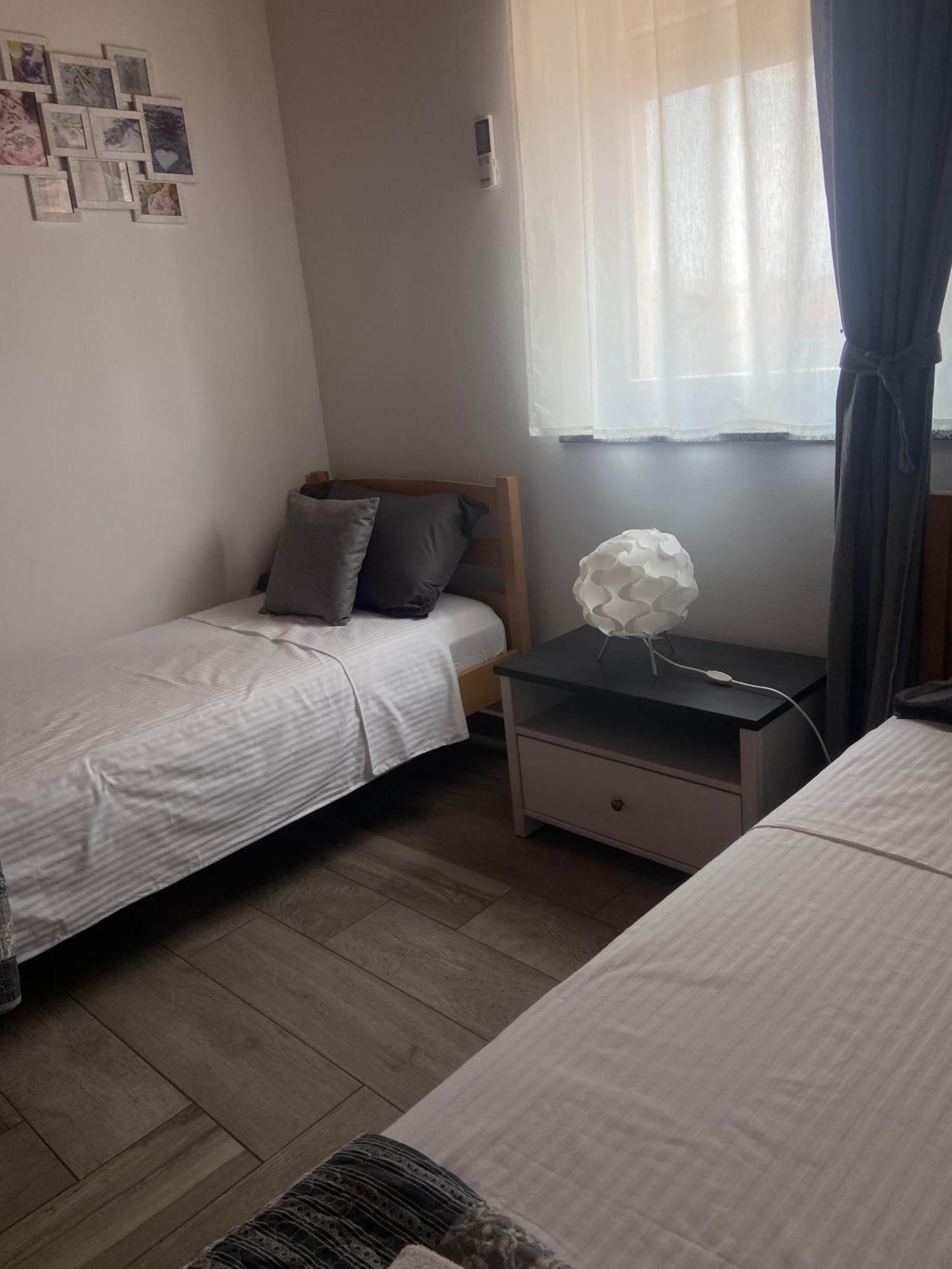 Villa Silver Novigrad With Private Pool エクステリア 写真