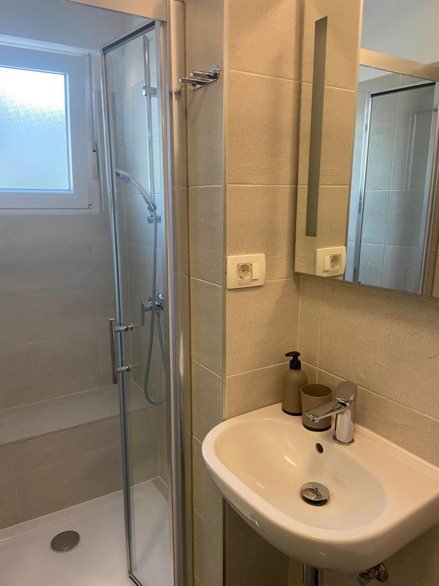 Villa Silver Novigrad With Private Pool エクステリア 写真